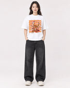 Mockup Boxy Heavyweight Tee White female full-body 03