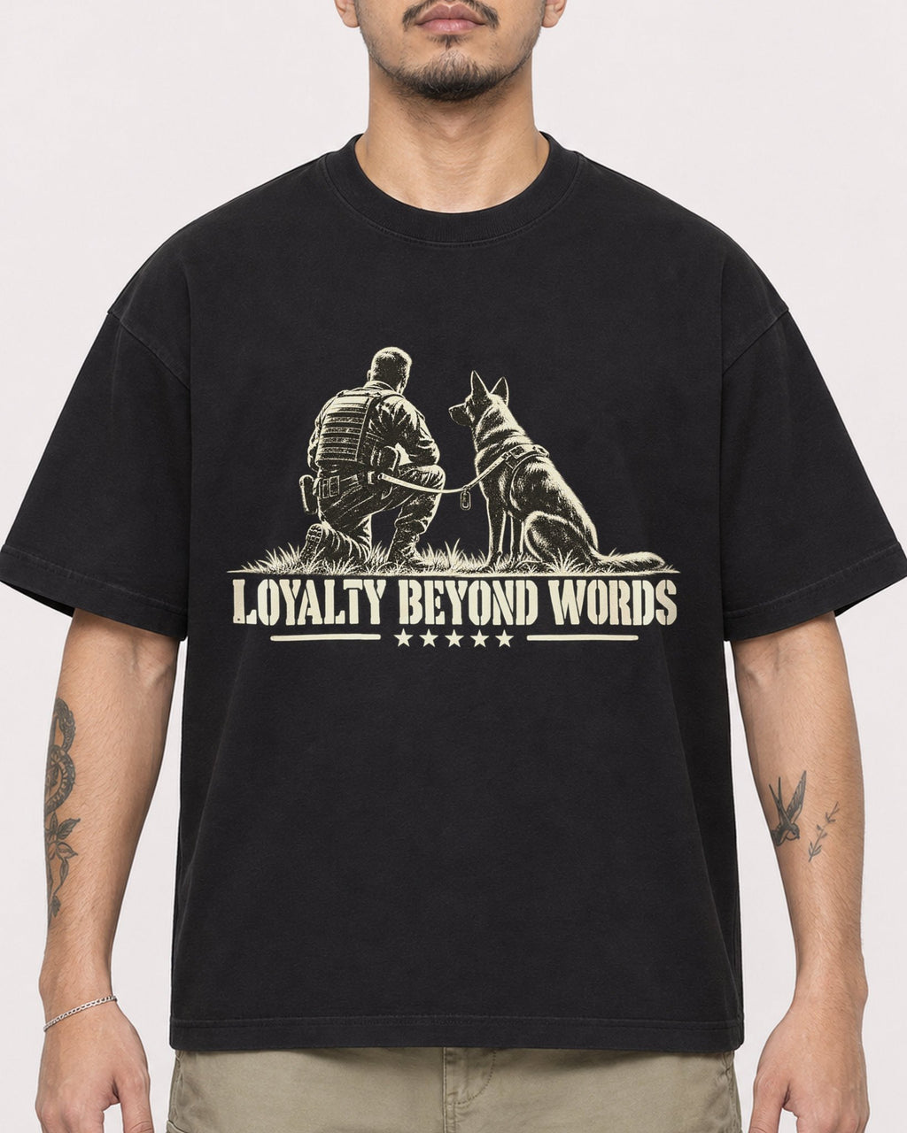 Mockup Boxy Heavyweight Tee Black male close-up 12