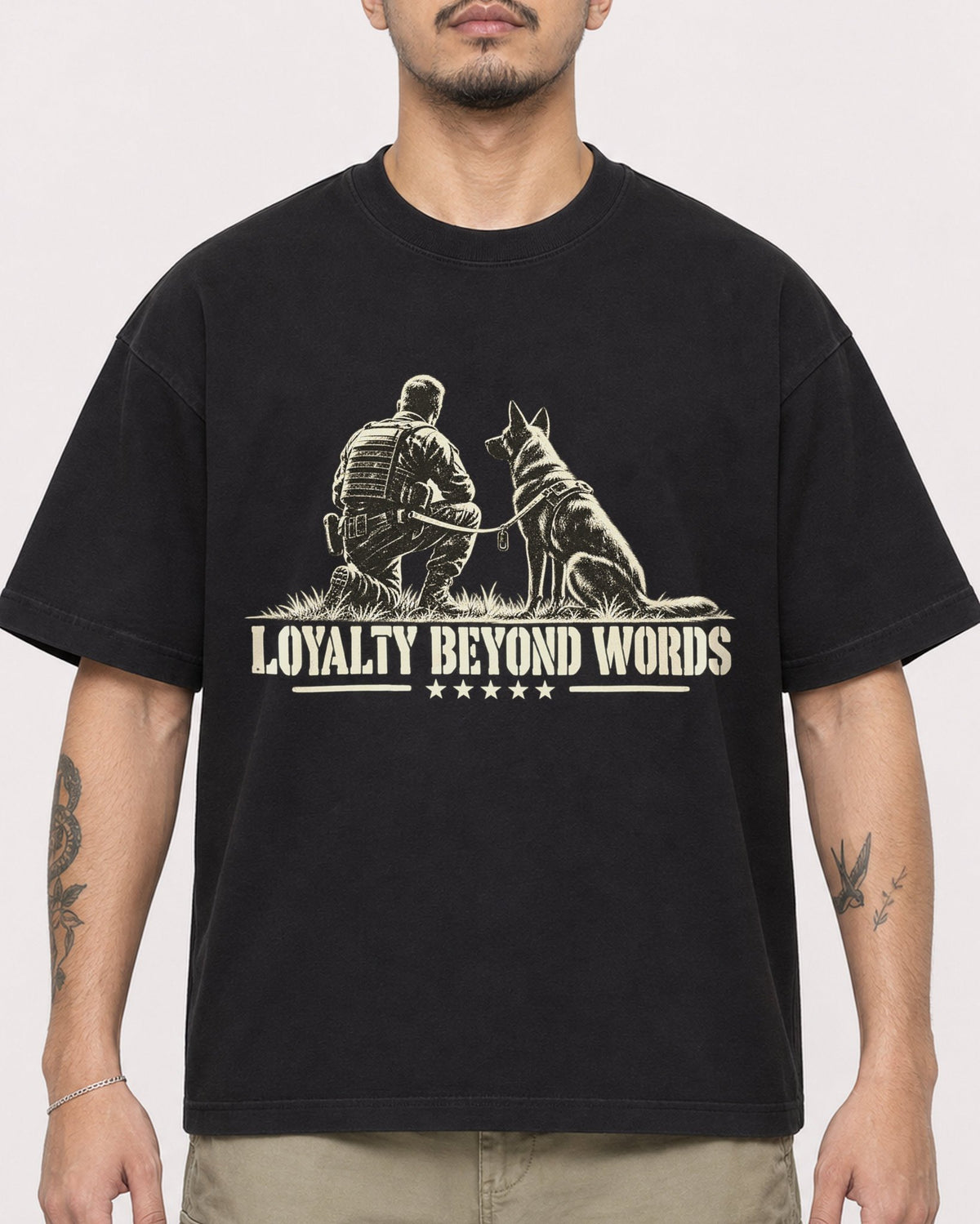 Mockup Boxy Heavyweight Tee Black male close-up 12