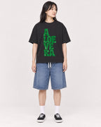 Mockup Boxy Heavyweight Tee Black female full-body 13