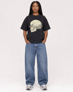 Mockup Boxy Heavyweight Tee Black female full-body 04