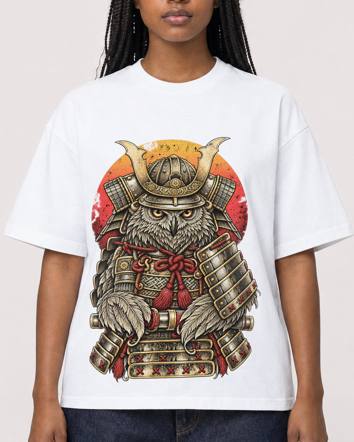 Mockup Boxy Heavyweight Tee White female close-up 04