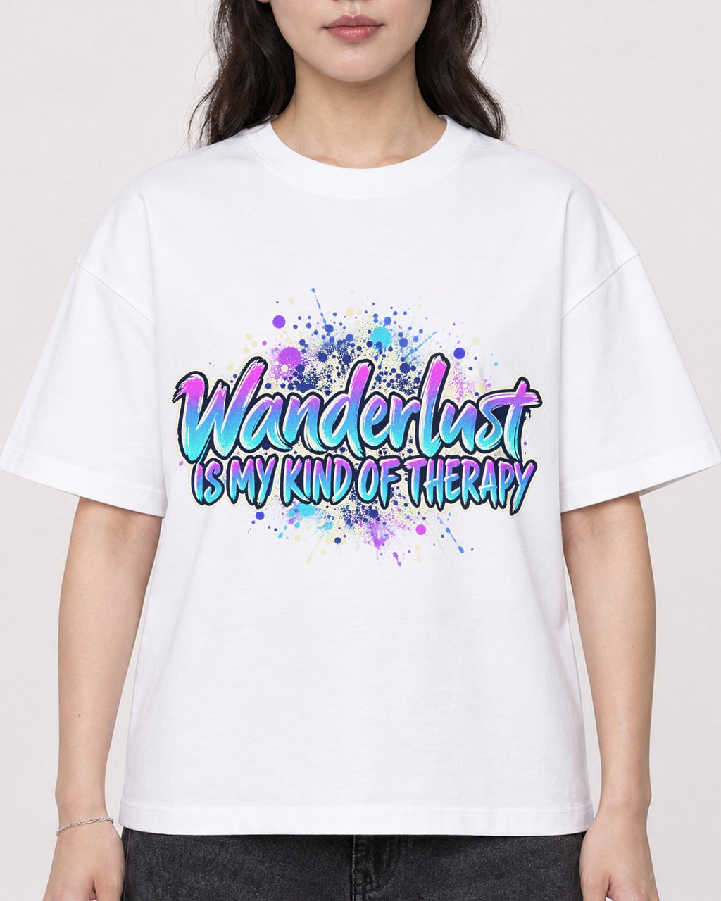 Mockup Boxy Heavyweight Tee White female close-up 03