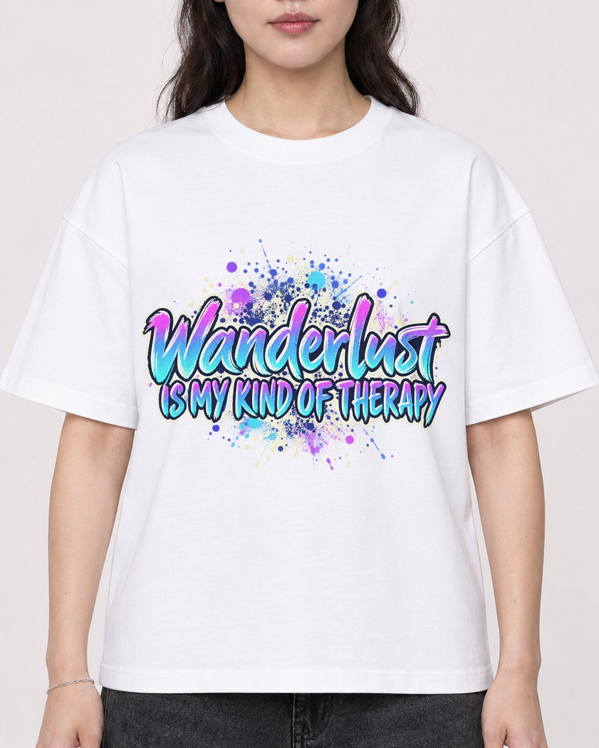 Mockup Boxy Heavyweight Tee White female close-up 03