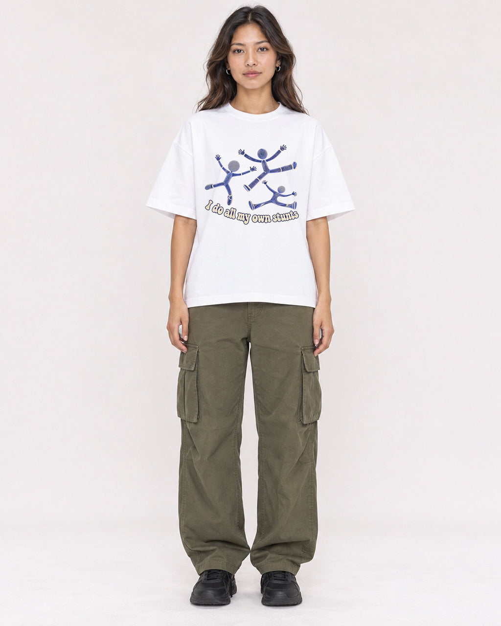 Mockup Boxy Heavyweight Tee White female full-body 02