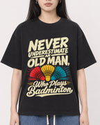 Mockup Boxy Heavyweight Tee Black female close-up 01