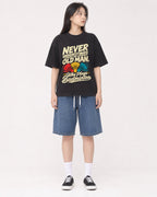 Mockup Boxy Heavyweight Tee Black female full-body 01