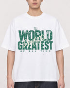 Mockup Boxy Heavyweight Tee White male close-up 01
