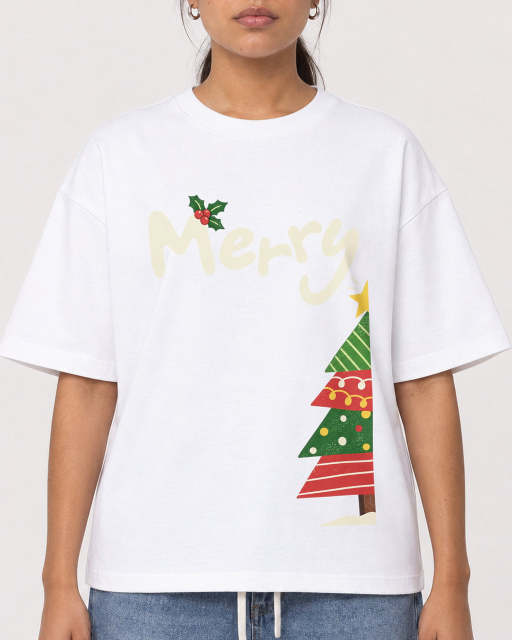Mockup Boxy Heavyweight Tee White female close-up 16