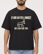 Mockup Boxy Heavyweight Tee Black male close-up 37