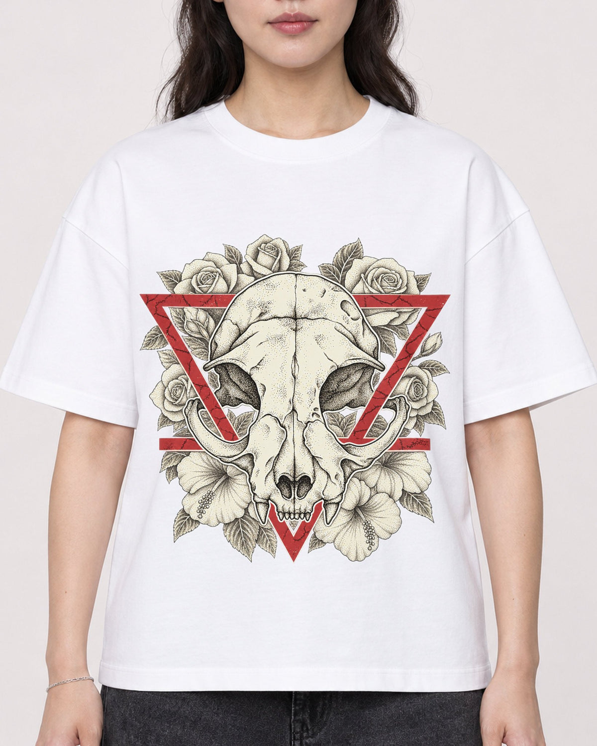 Mockup Boxy Heavyweight Tee White female close-up 03