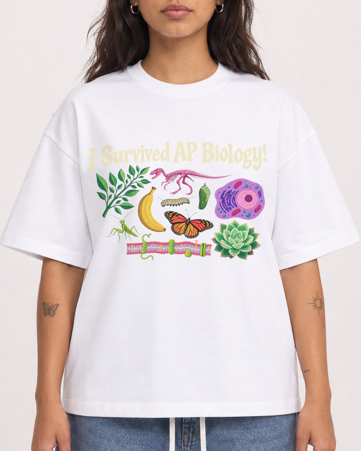 Mockup Boxy Heavyweight Tee White female close-up 06