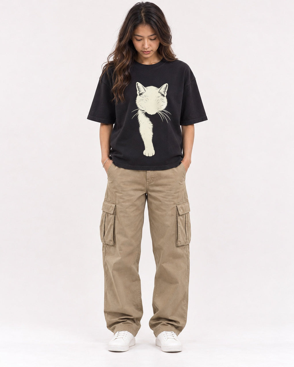 Mockup Boxy Heavyweight Tee Black female full-body 02