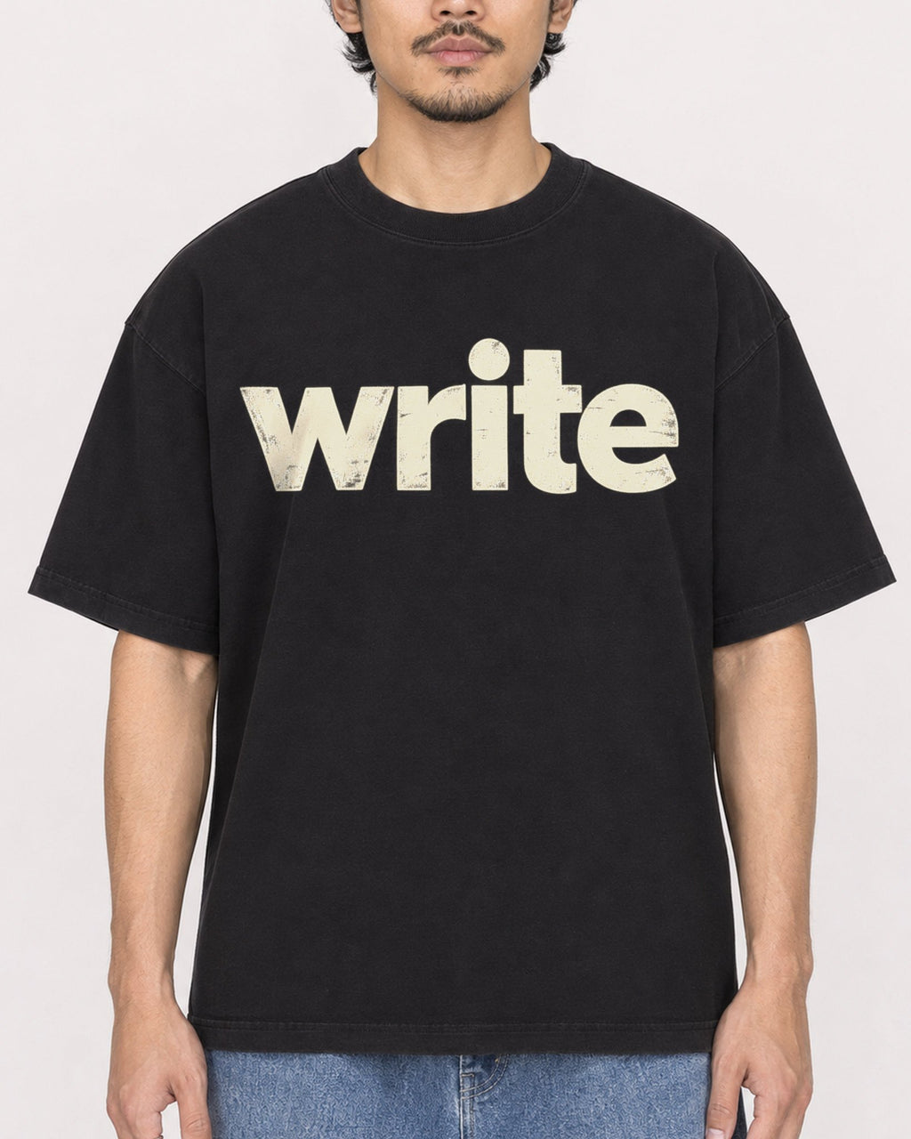 Mockup Boxy Heavyweight Tee Black male close-up 02
