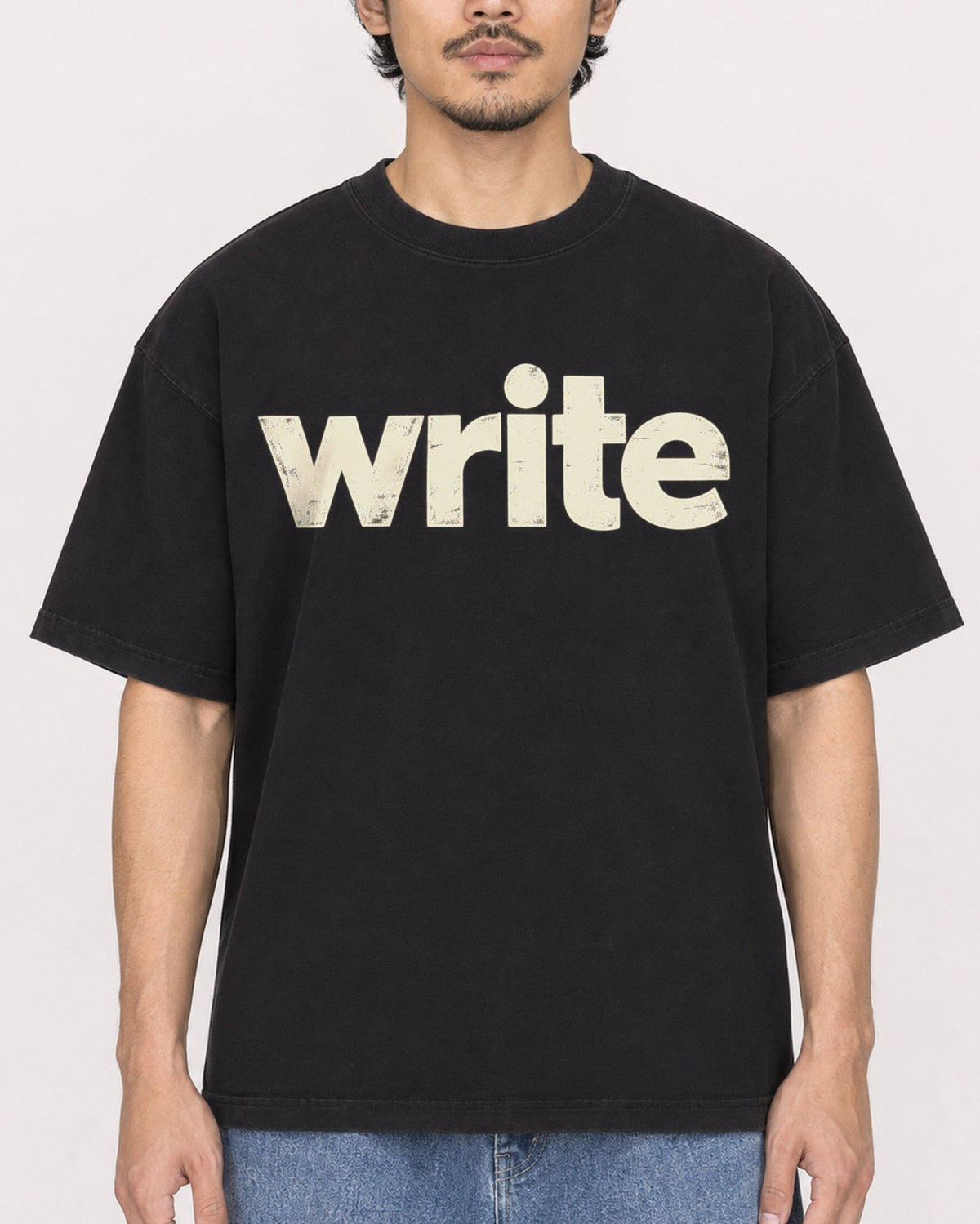 Mockup Boxy Heavyweight Tee Black male close-up 02