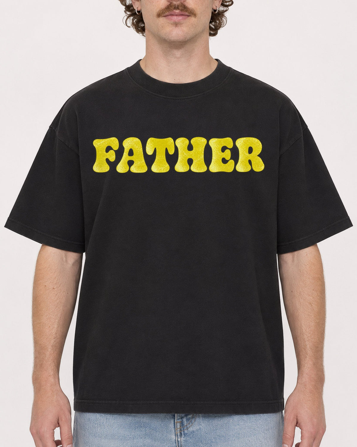 Mockup Boxy Heavyweight Tee Black male close-up 09