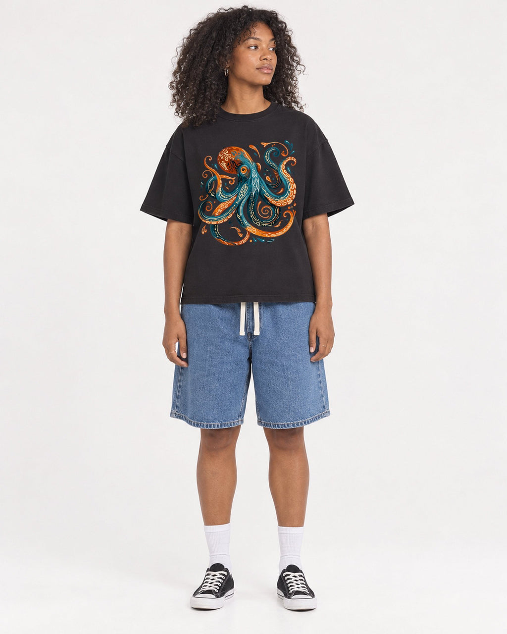 Mockup Boxy Heavyweight Tee Black female full-body 05