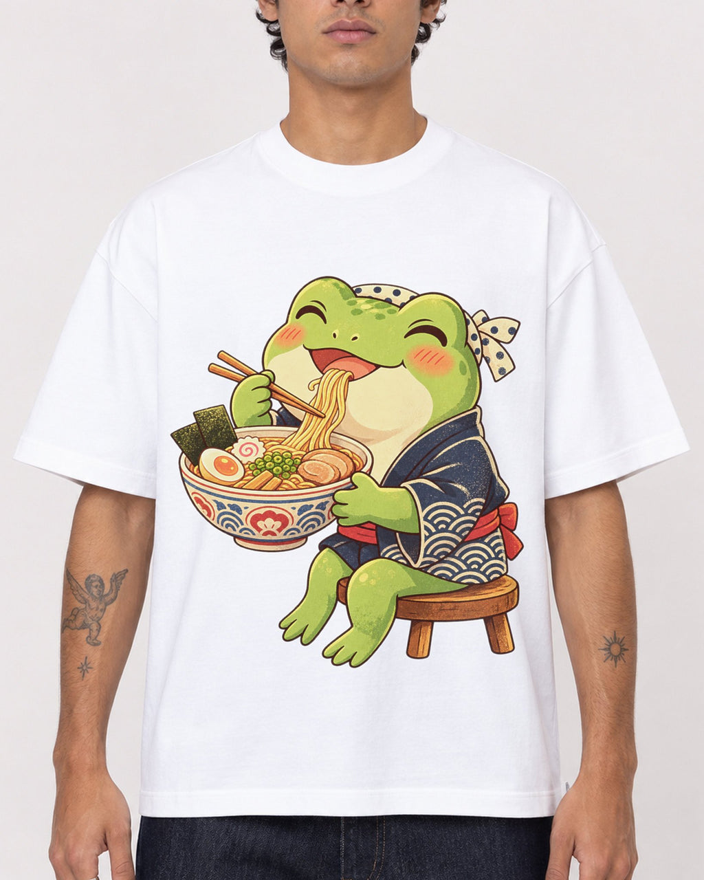 Mockup Boxy Heavyweight Tee White male close-up 06