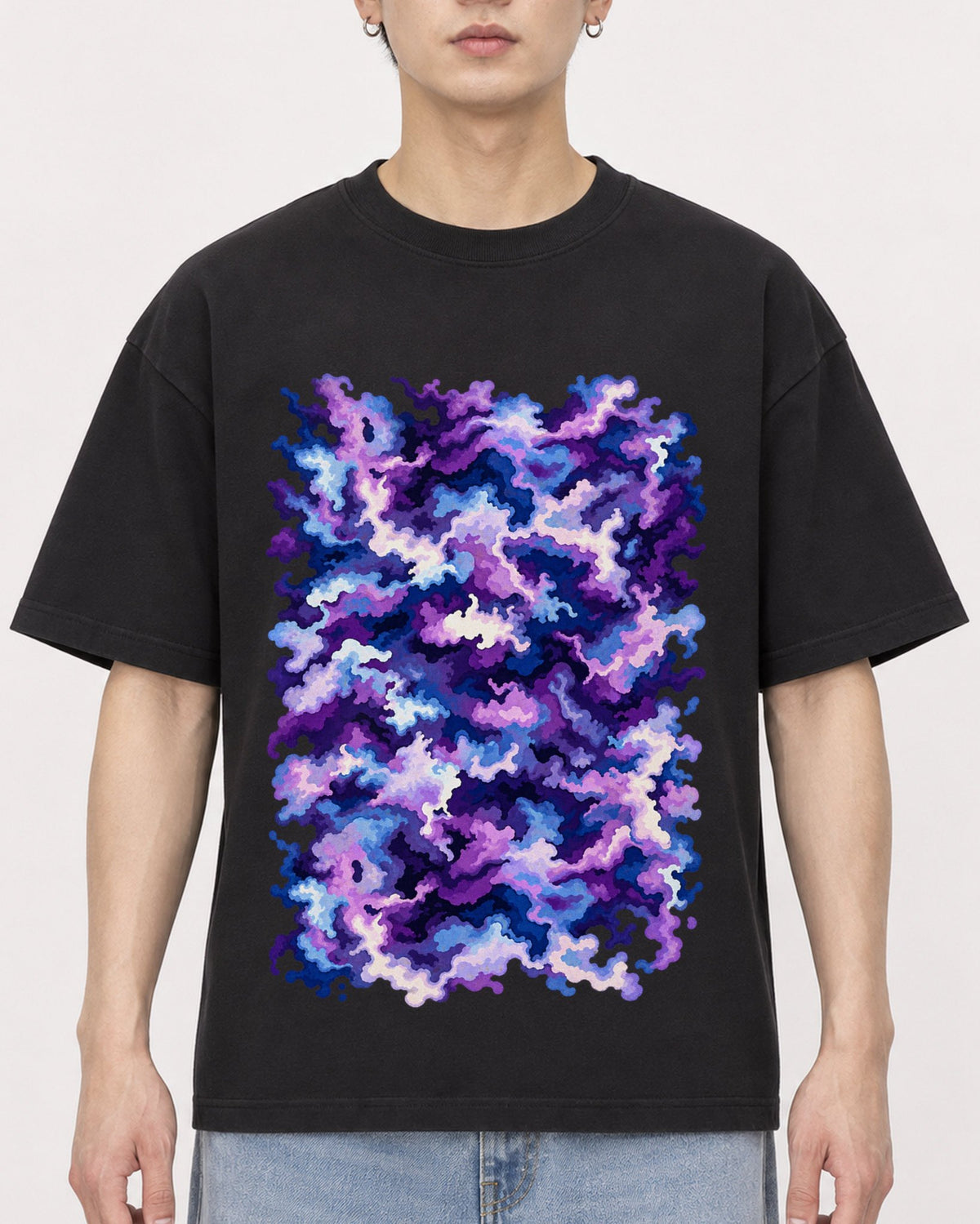 Mockup Boxy Heavyweight Tee Black male close-up 01
