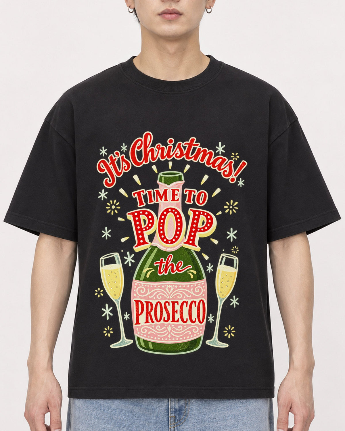 Mockup Boxy Heavyweight Tee Black male close-up 01