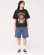 Mockup Boxy Heavyweight Tee Black female full-body 01