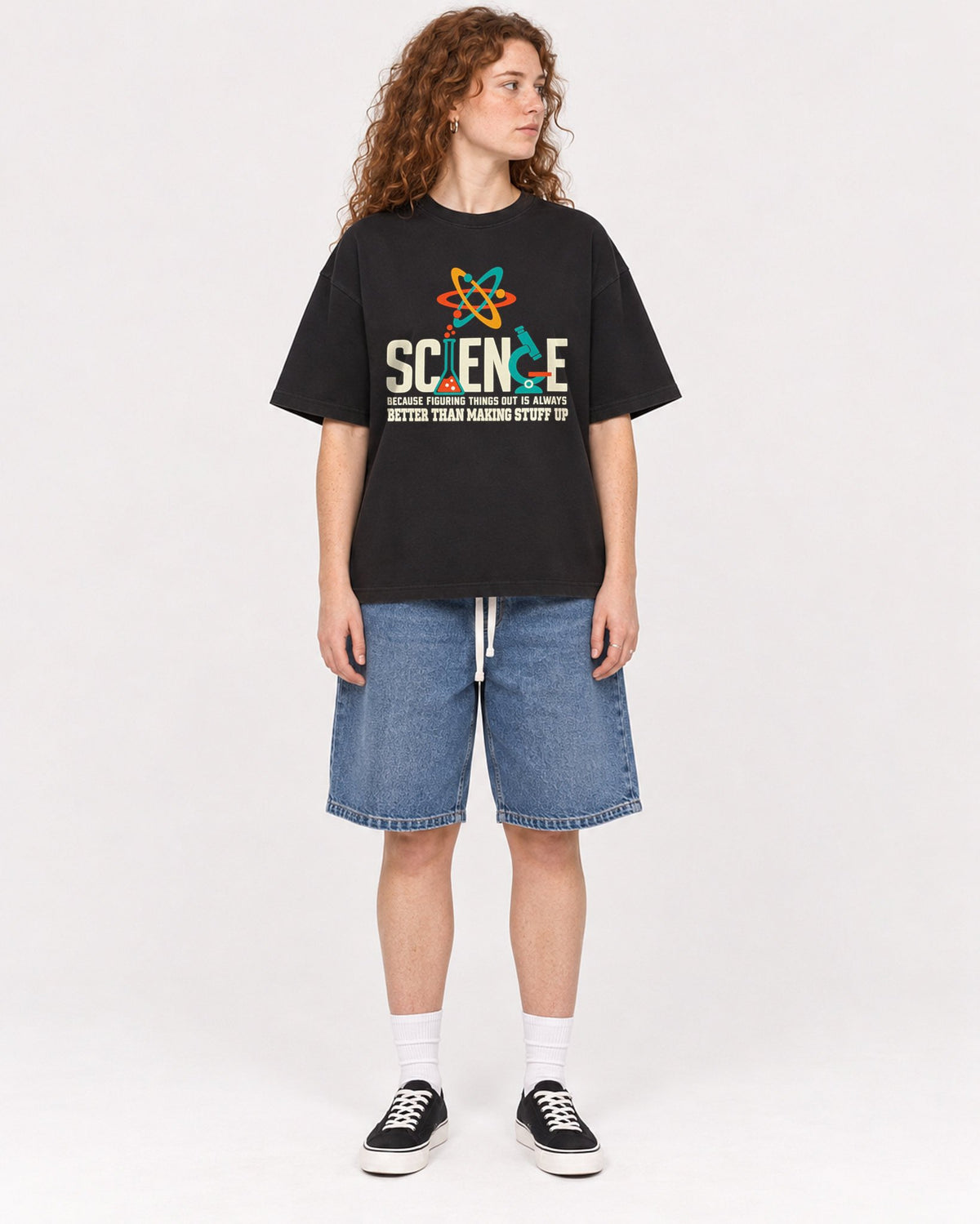 Mockup Boxy Heavyweight Tee Black female full-body 09