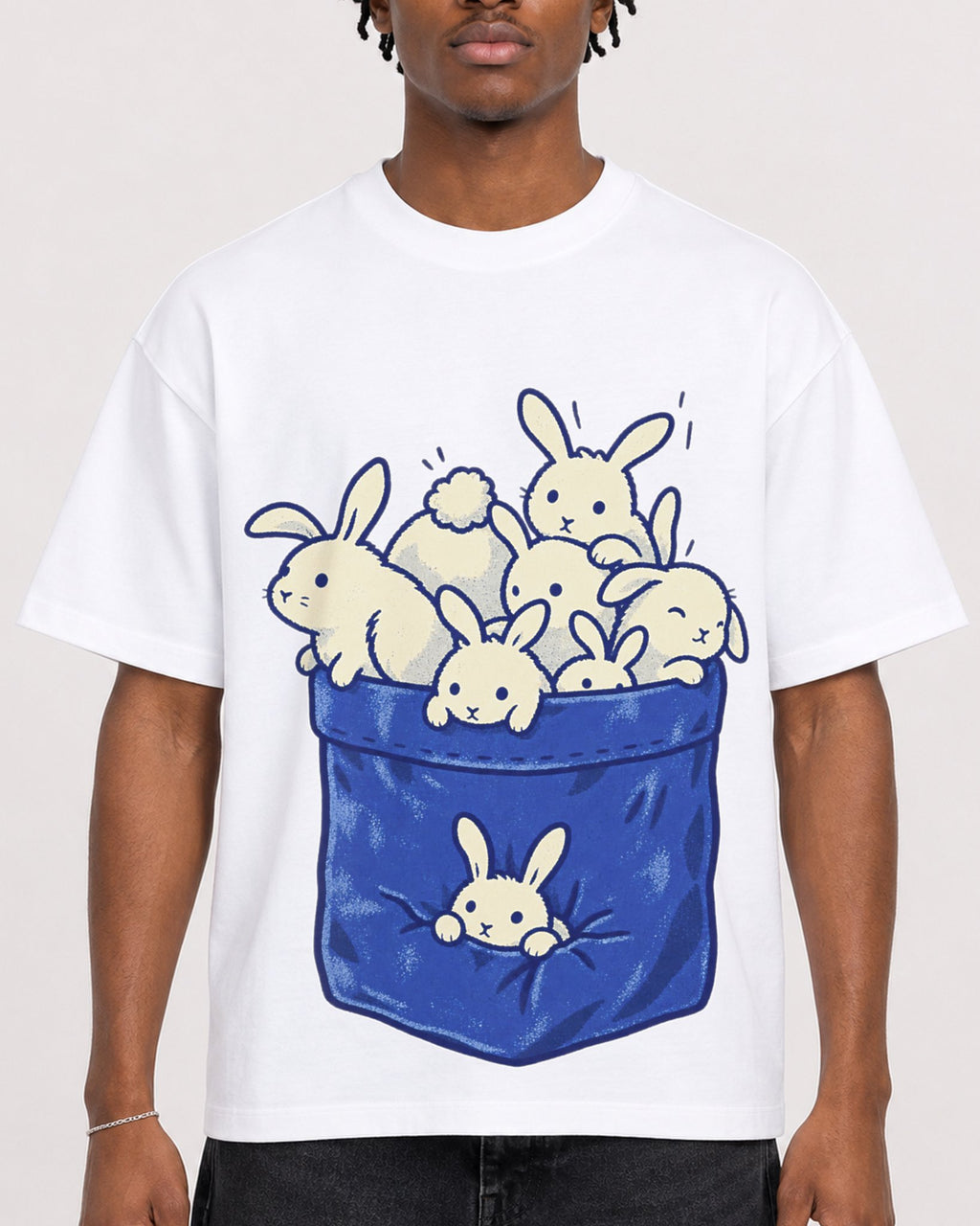 Mockup Boxy Heavyweight Tee White male close-up 05