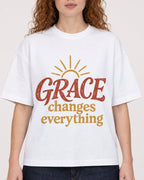 Mockup Boxy Heavyweight Tee White female close-up 09