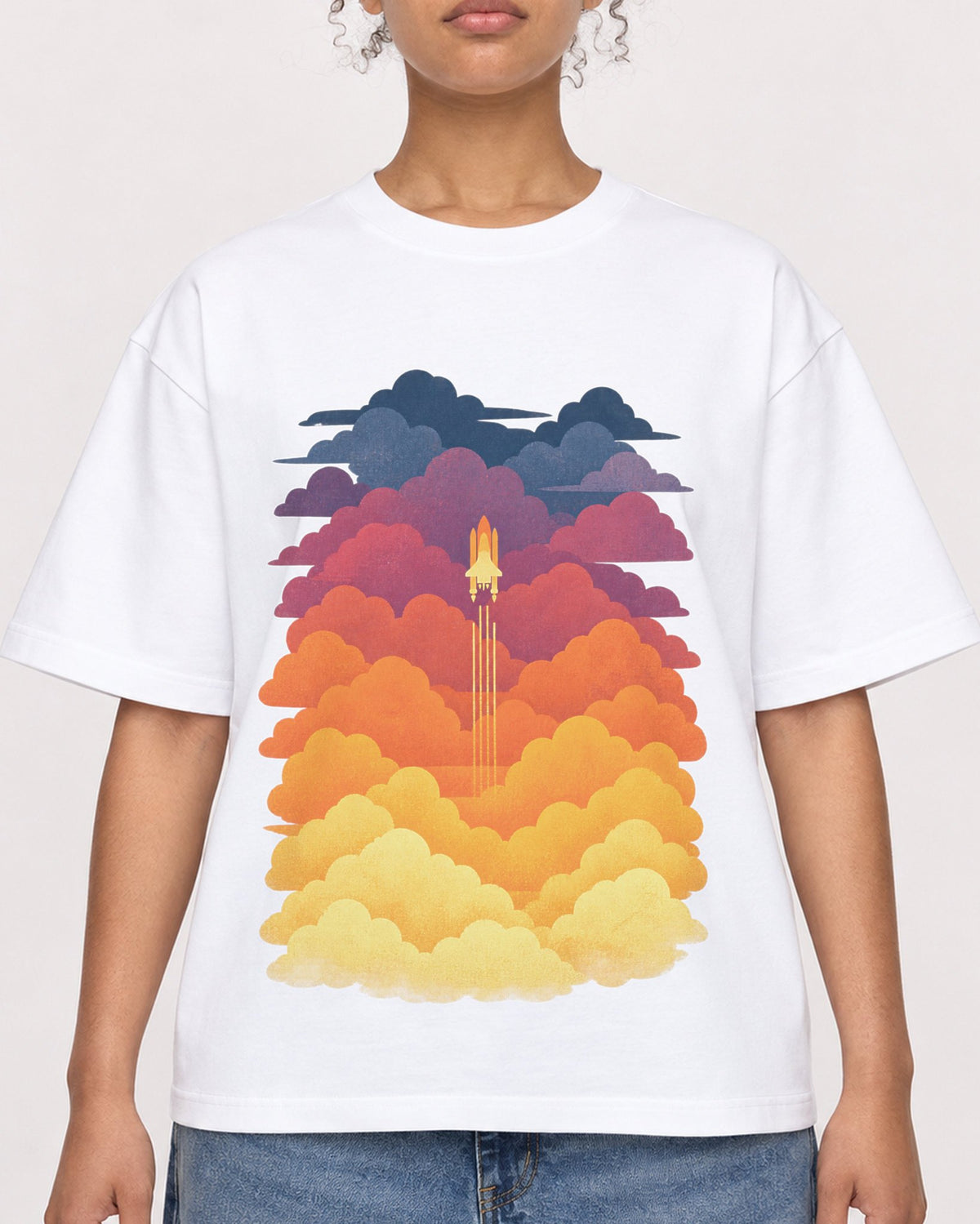Mockup Boxy Heavyweight Tee White female close-up 20