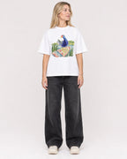Mockup Boxy Heavyweight Tee White female full-body 08