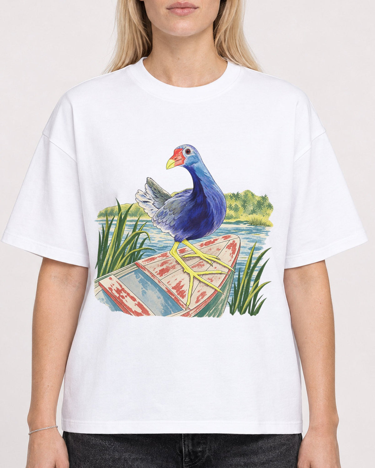 Mockup Boxy Heavyweight Tee White female close-up 08