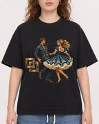 Mockup Boxy Heavyweight Tee Black female close-up 09