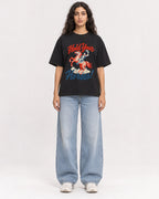 Mockup Boxy Heavyweight Tee Black female full-body 07