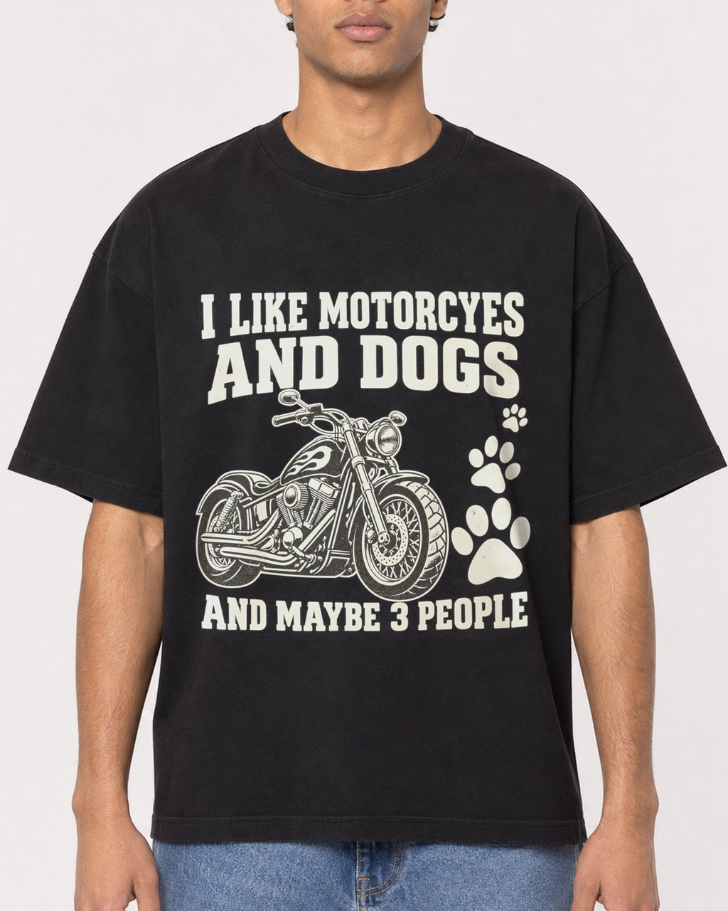 Mockup Boxy Heavyweight Tee Black male close-up 10