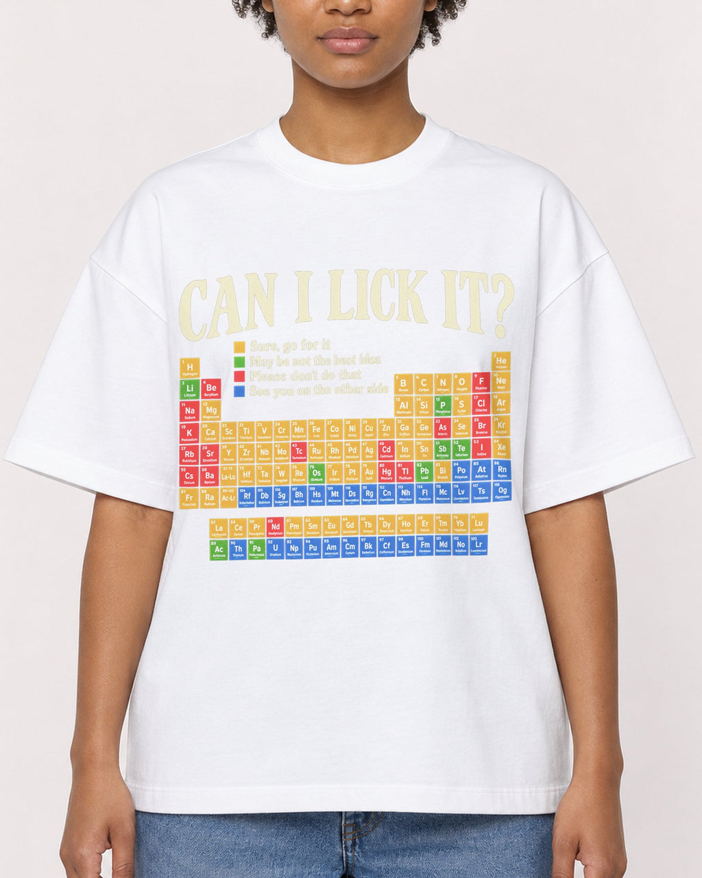 Mockup Boxy Heavyweight Tee White female close-up 35