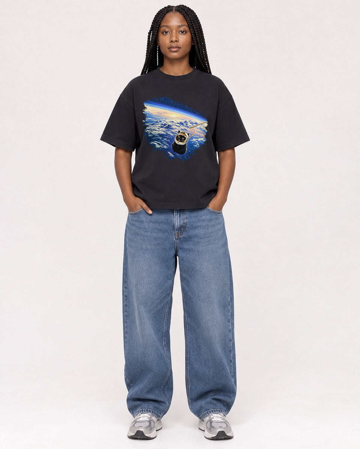 Mockup Boxy Heavyweight Tee Black female full-body 04