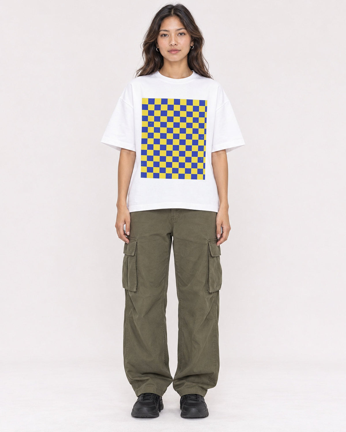 Mockup Boxy Heavyweight Tee White female full-body 02