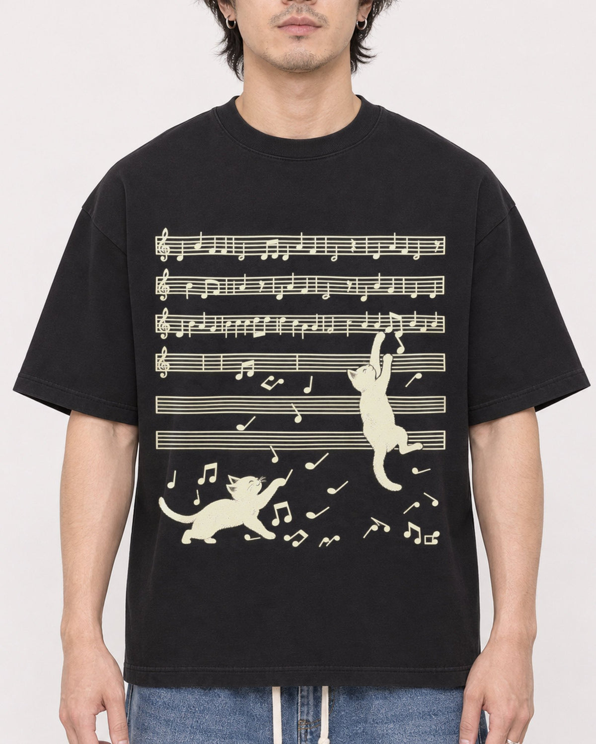 Mockup Boxy Heavyweight Tee Black male close-up 03