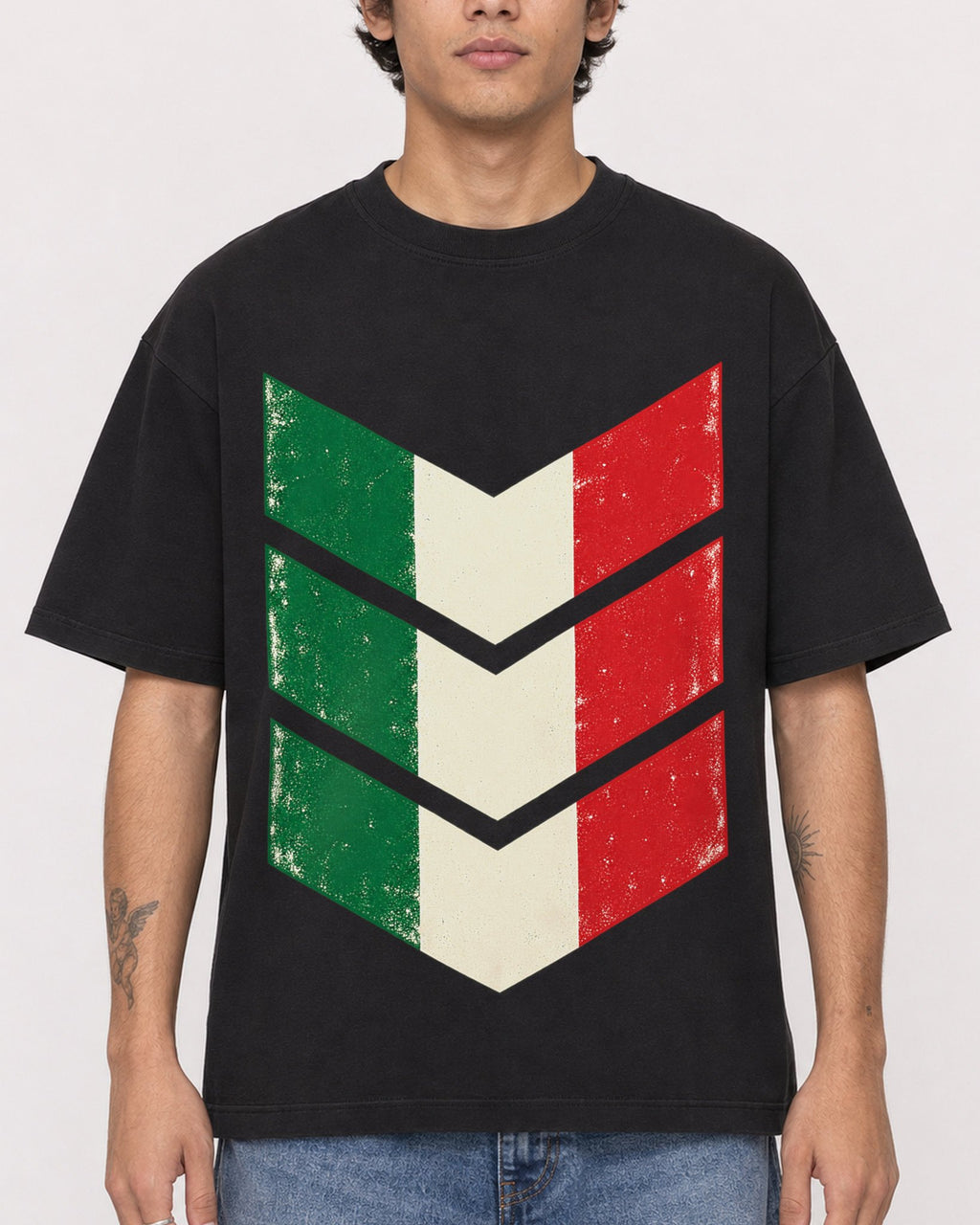 Mockup Boxy Heavyweight Tee Black male close-up 06
