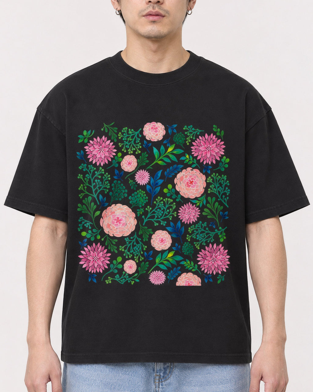 Mockup Boxy Heavyweight Tee Black male close-up 13