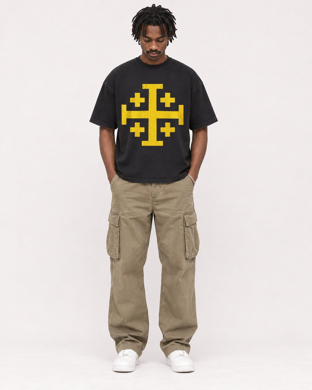 Mockup Boxy Heavyweight Tee Black male full-body 04