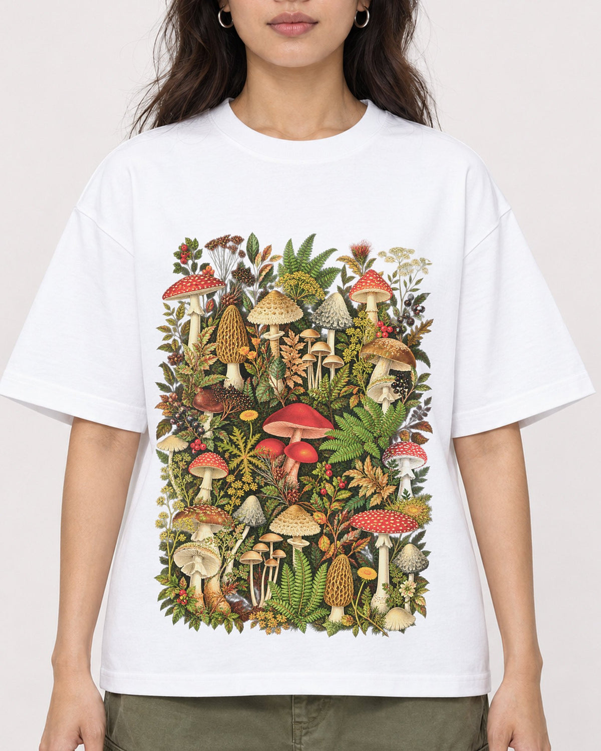 Mockup Boxy Heavyweight Tee White female close-up 02