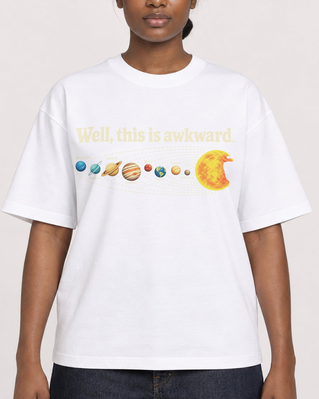 Mockup Boxy Heavyweight Tee White female close-up 34
