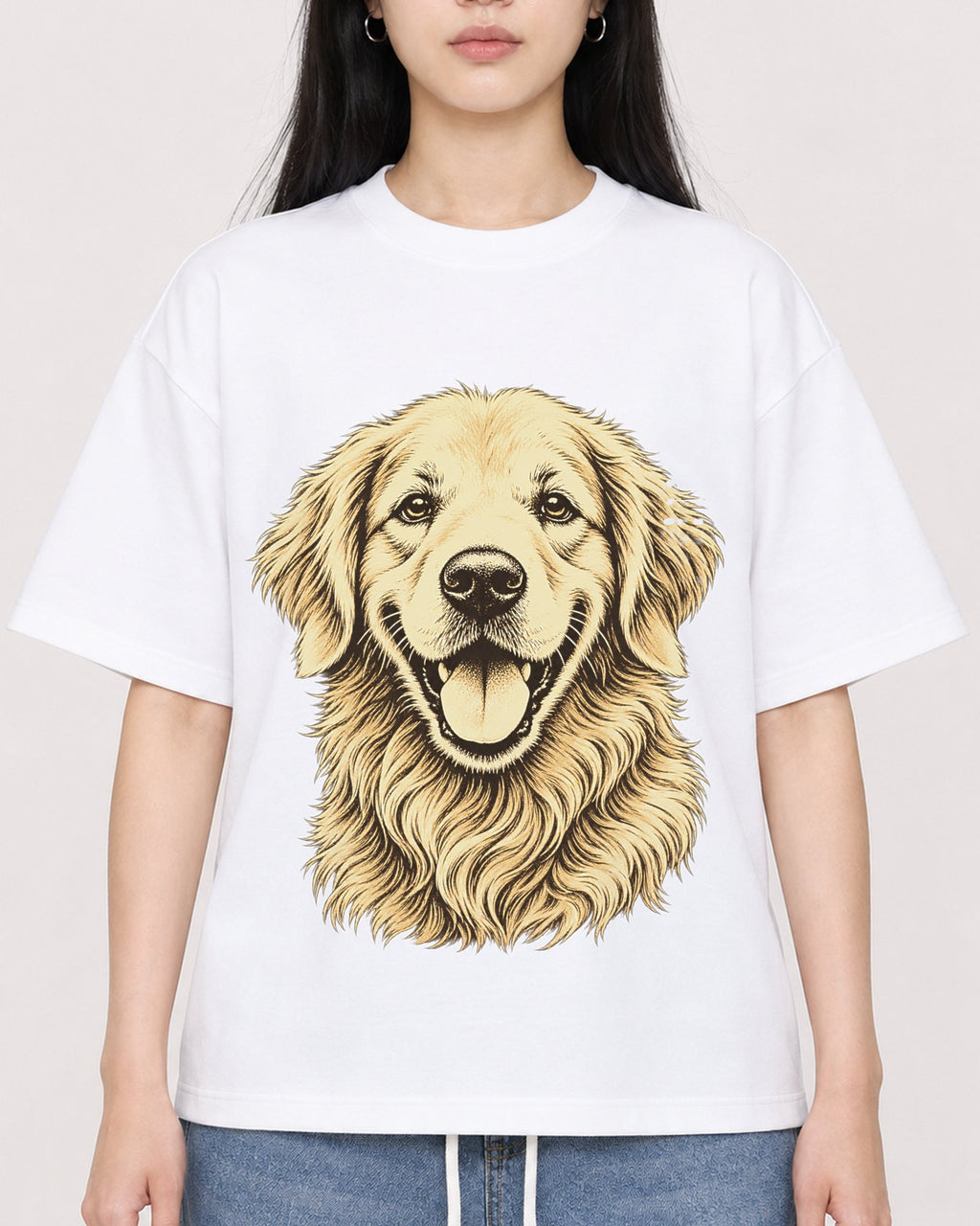 Mockup Boxy Heavyweight Tee White female close-up 01