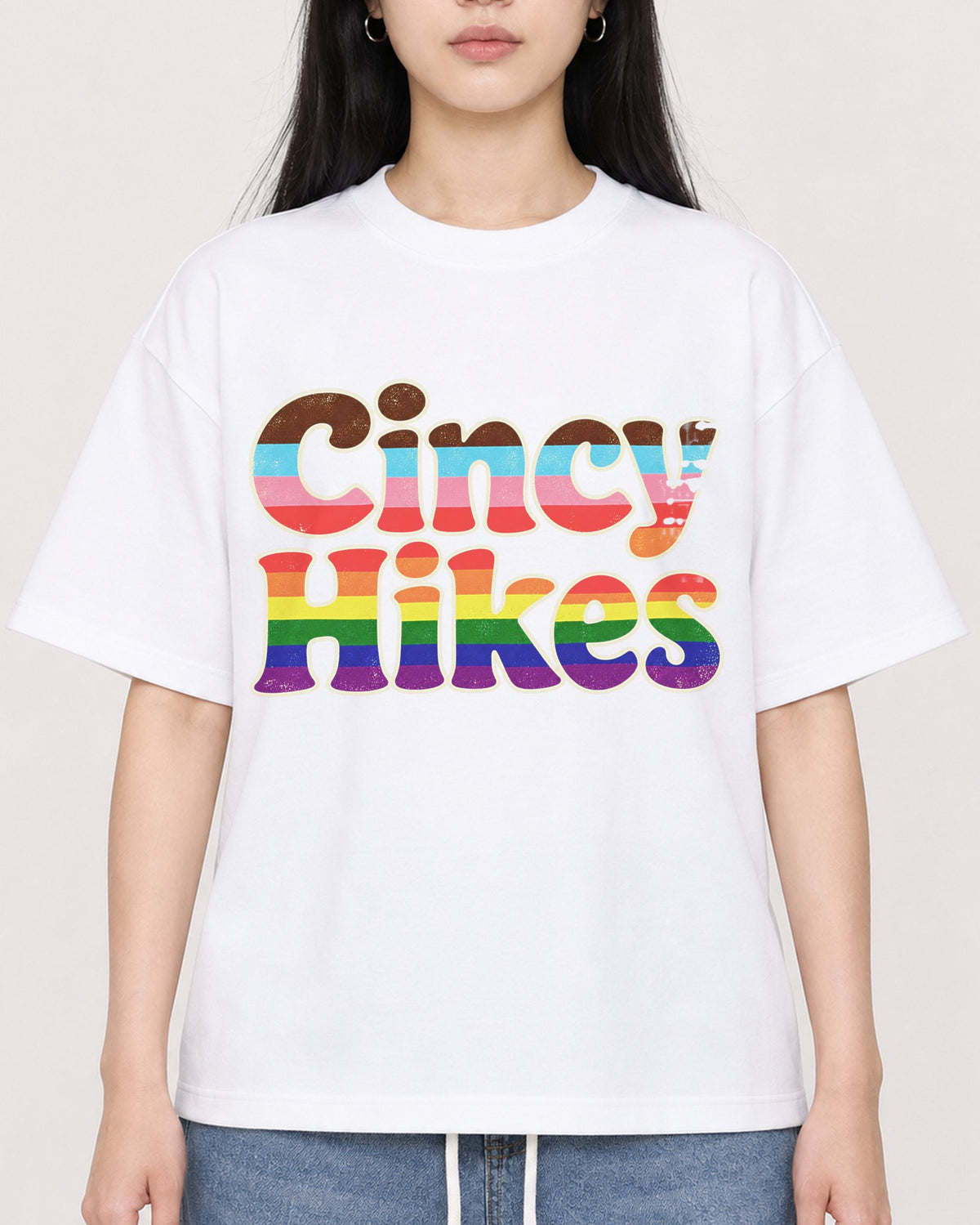 Mockup Boxy Heavyweight Tee White female close-up 01