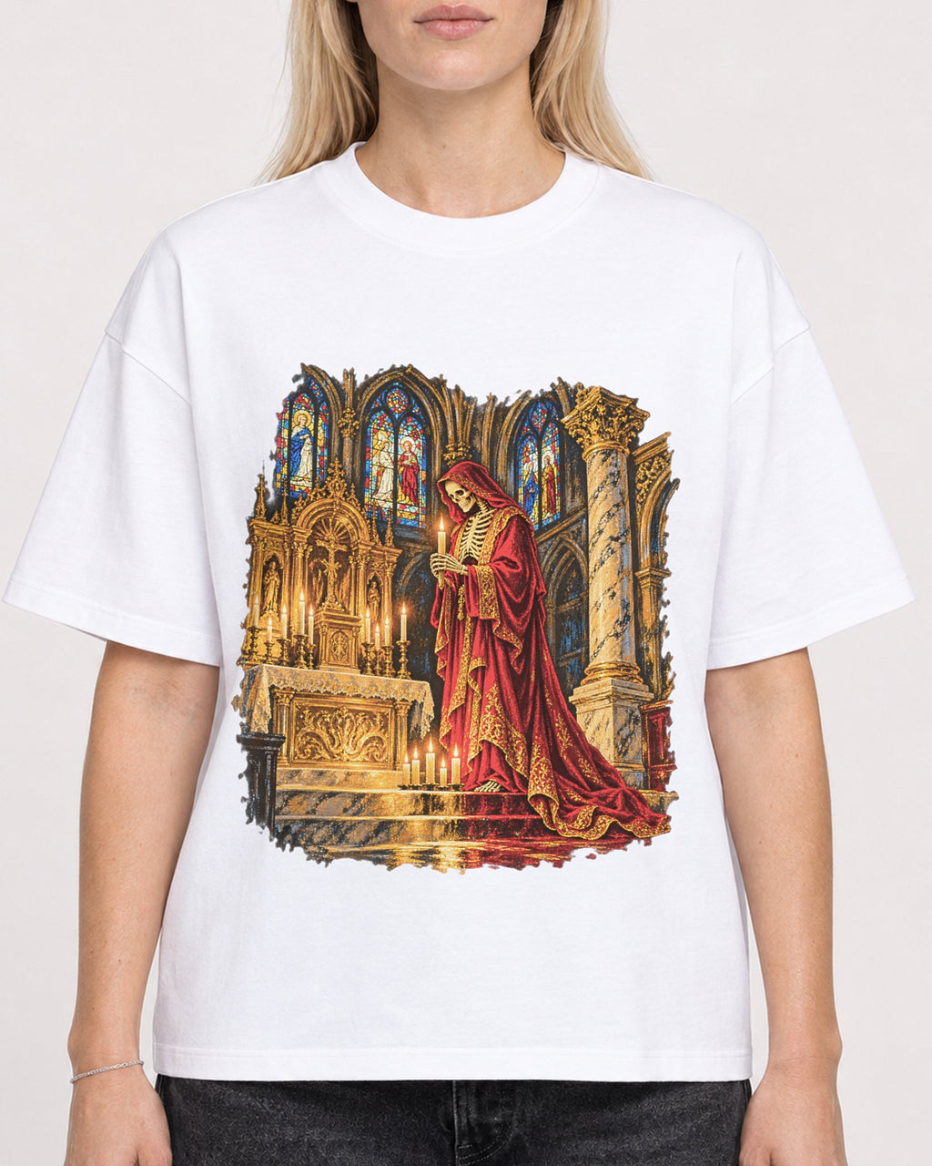 Mockup Boxy Heavyweight Tee White female close-up 08