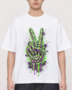 Mockup Boxy Heavyweight Tee White male close-up 01