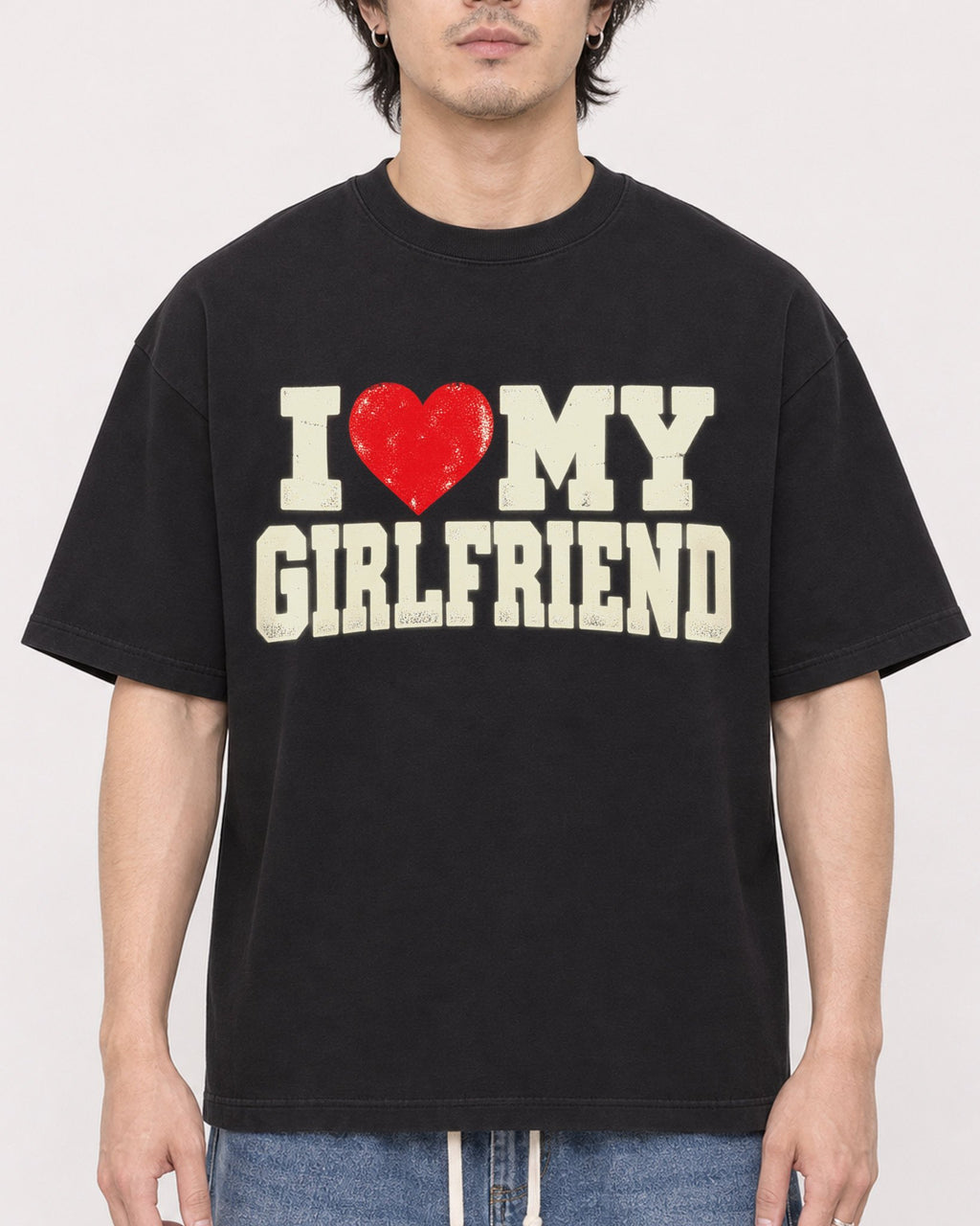 Mockup Boxy Heavyweight Tee Black male close-up 03