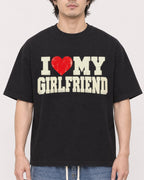 Mockup Boxy Heavyweight Tee Black male close-up 03