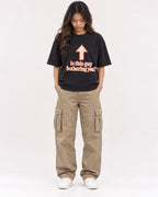 Mockup Boxy Heavyweight Tee Black female full-body 02